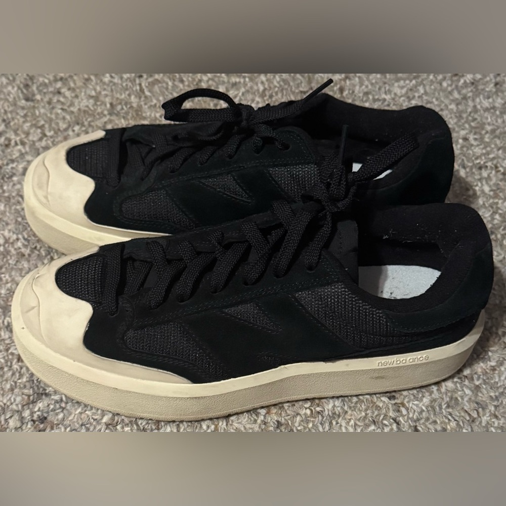 New Balance Black CT 302 Sneakers - Picture 1 of 4